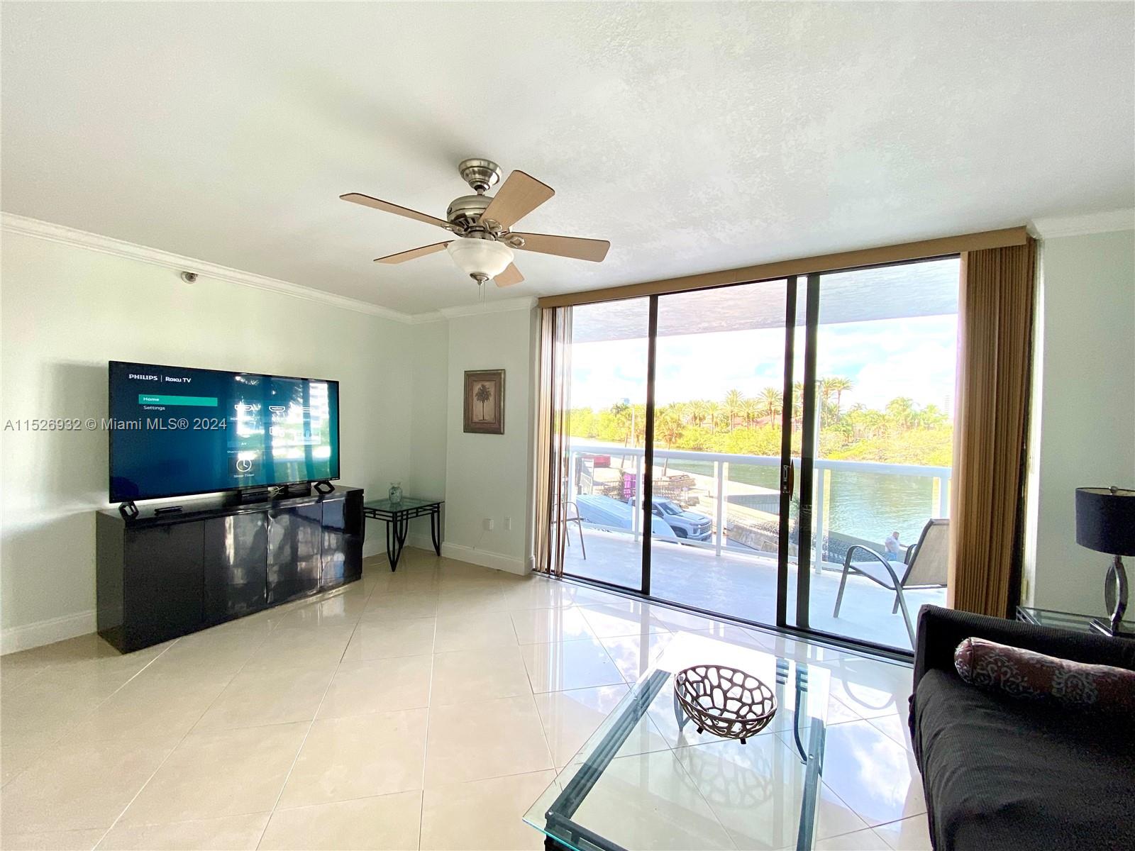 20505 E Country Club Dr 233, Aventura, Florida 33180, 2 Bedrooms Bedrooms, ,1 BathroomBathrooms,Residentiallease,For Rent,20505 E Country Club Dr 233,A11526932