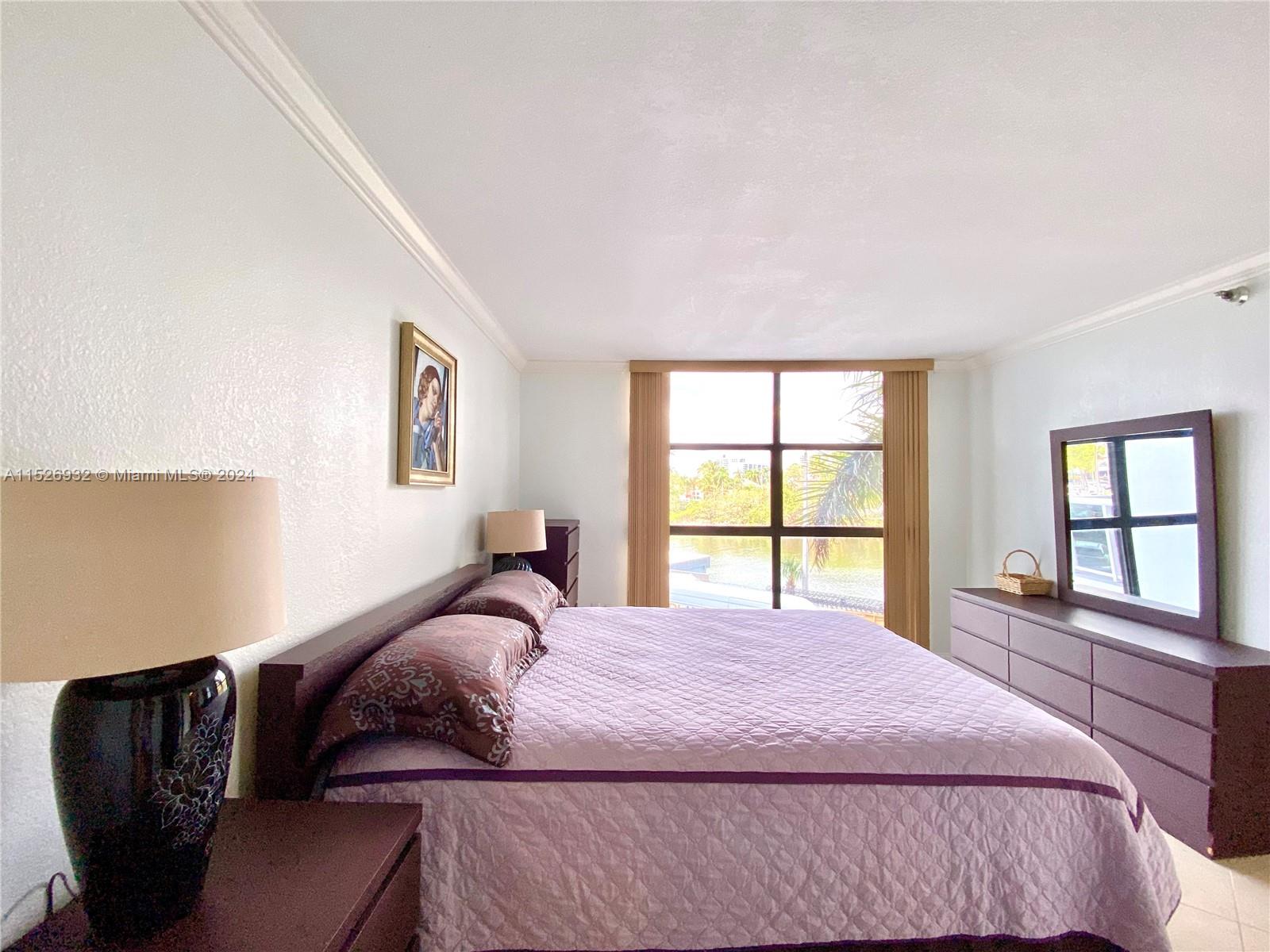 20505 E Country Club Dr 233, Aventura, Florida 33180, 2 Bedrooms Bedrooms, ,1 BathroomBathrooms,Residentiallease,For Rent,20505 E Country Club Dr 233,A11526932