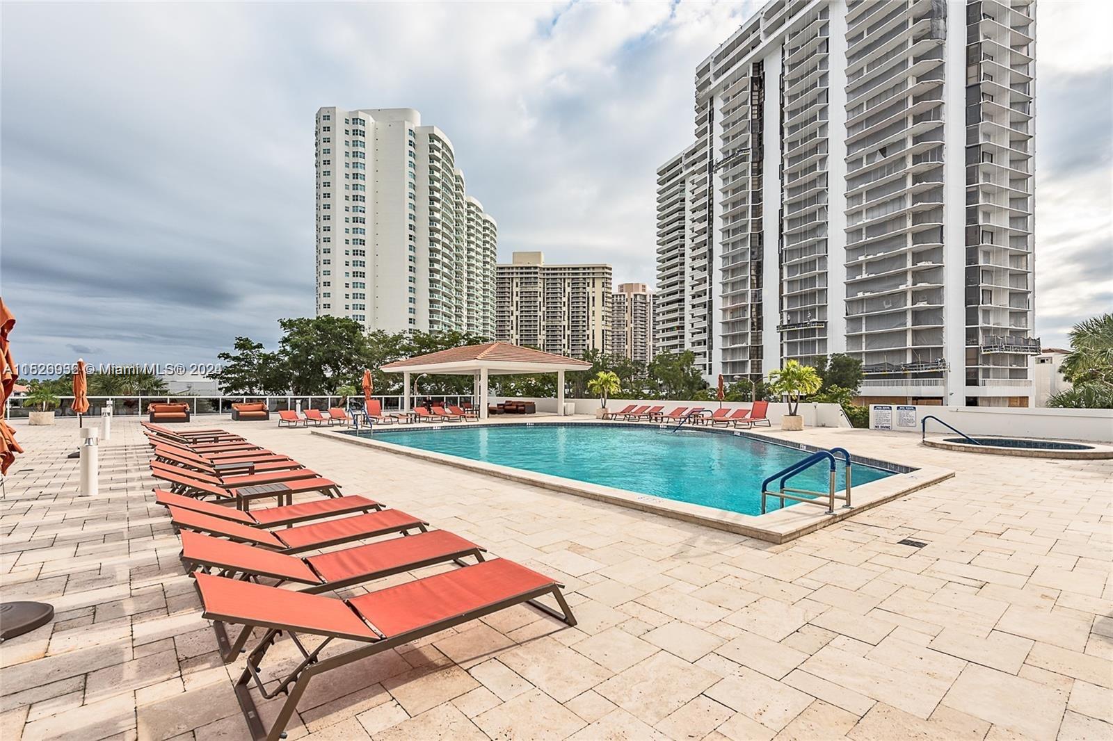 20505 E Country Club Dr 233, Aventura, Florida 33180, 2 Bedrooms Bedrooms, ,1 BathroomBathrooms,Residentiallease,For Rent,20505 E Country Club Dr 233,A11526932