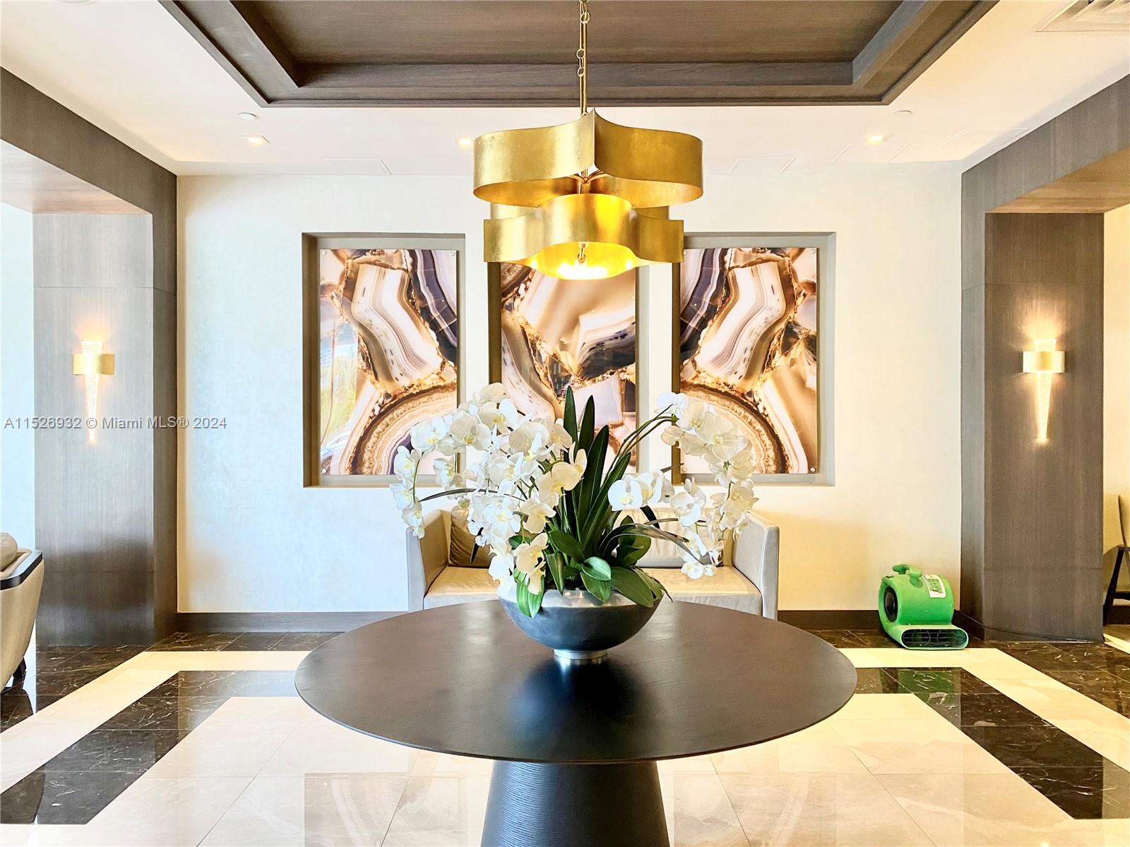 20505 E Country Club Dr 233, Aventura, Florida 33180, 2 Bedrooms Bedrooms, ,1 BathroomBathrooms,Residentiallease,For Rent,20505 E Country Club Dr 233,A11526932