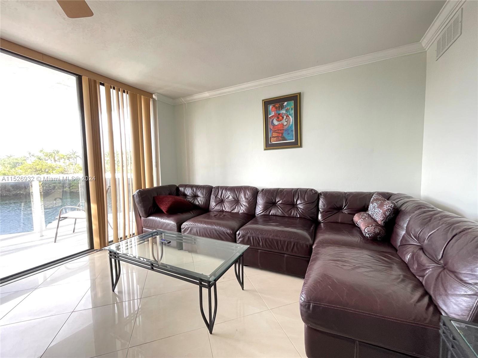 20505 E Country Club Dr 233, Aventura, Florida 33180, 2 Bedrooms Bedrooms, ,1 BathroomBathrooms,Residentiallease,For Rent,20505 E Country Club Dr 233,A11526932