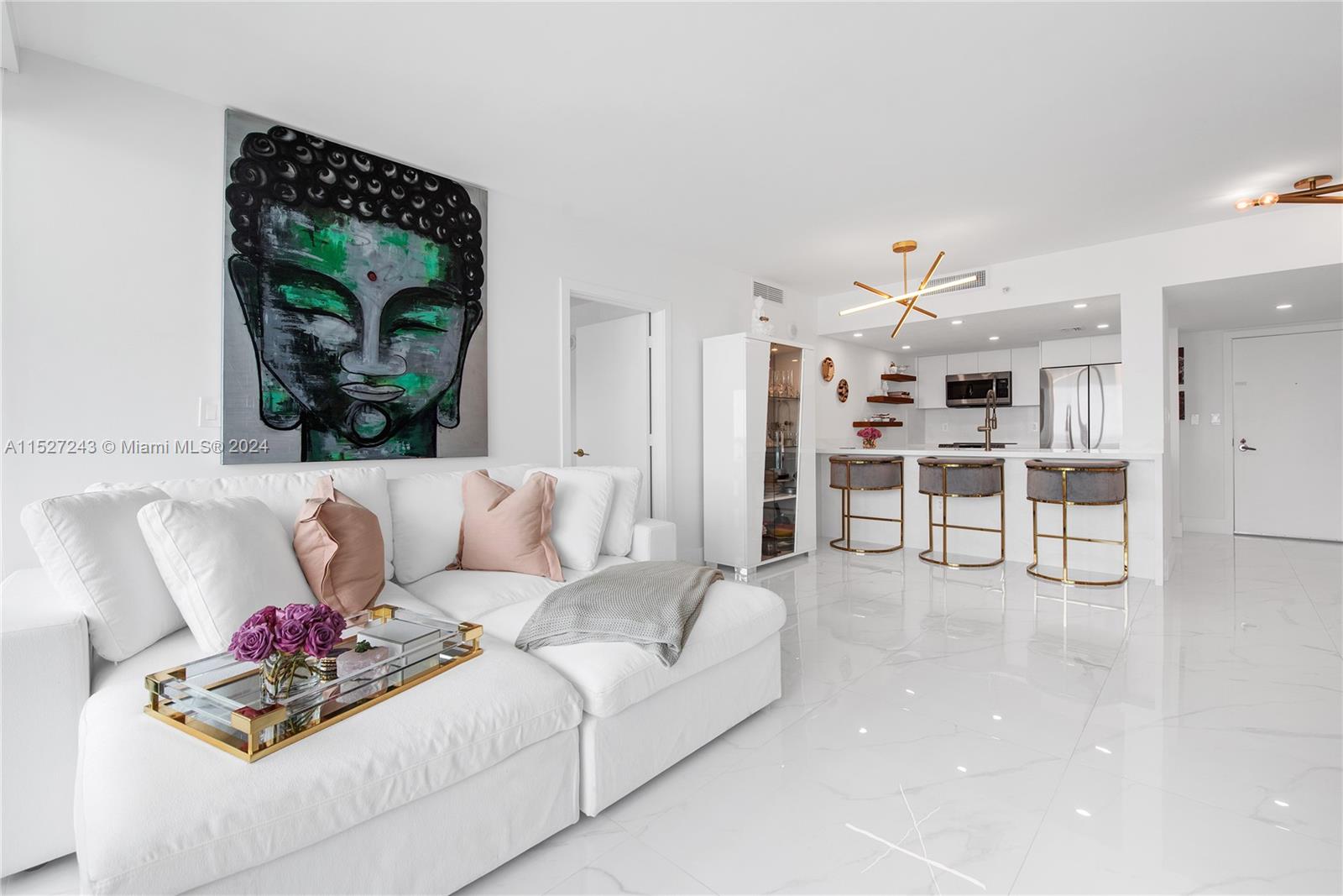 1800 N Bayshore Dr 2910, Miami, Florida 33132, 2 Bedrooms Bedrooms, ,2 BathroomsBathrooms,Residential,For Sale,1800 N Bayshore Dr 2910,A11527243