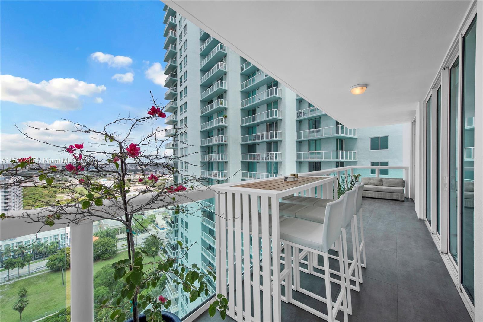 1800 N Bayshore Dr 2910, Miami, Florida 33132, 2 Bedrooms Bedrooms, ,2 BathroomsBathrooms,Residential,For Sale,1800 N Bayshore Dr 2910,A11527243