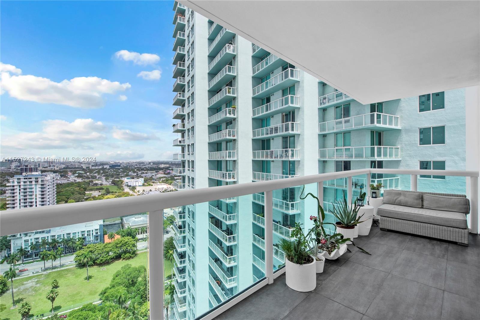 1800 N Bayshore Dr 2910, Miami, Florida 33132, 2 Bedrooms Bedrooms, ,2 BathroomsBathrooms,Residential,For Sale,1800 N Bayshore Dr 2910,A11527243