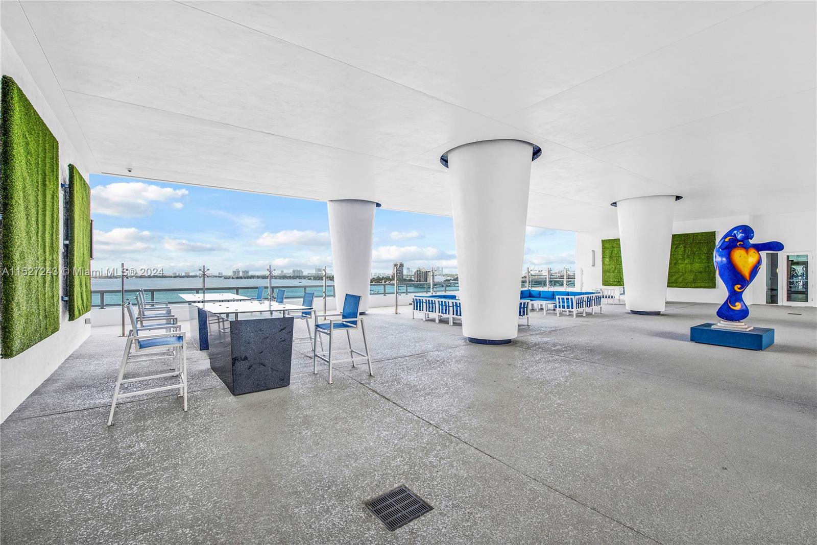 1800 N Bayshore Dr 2910, Miami, Florida 33132, 2 Bedrooms Bedrooms, ,2 BathroomsBathrooms,Residential,For Sale,1800 N Bayshore Dr 2910,A11527243