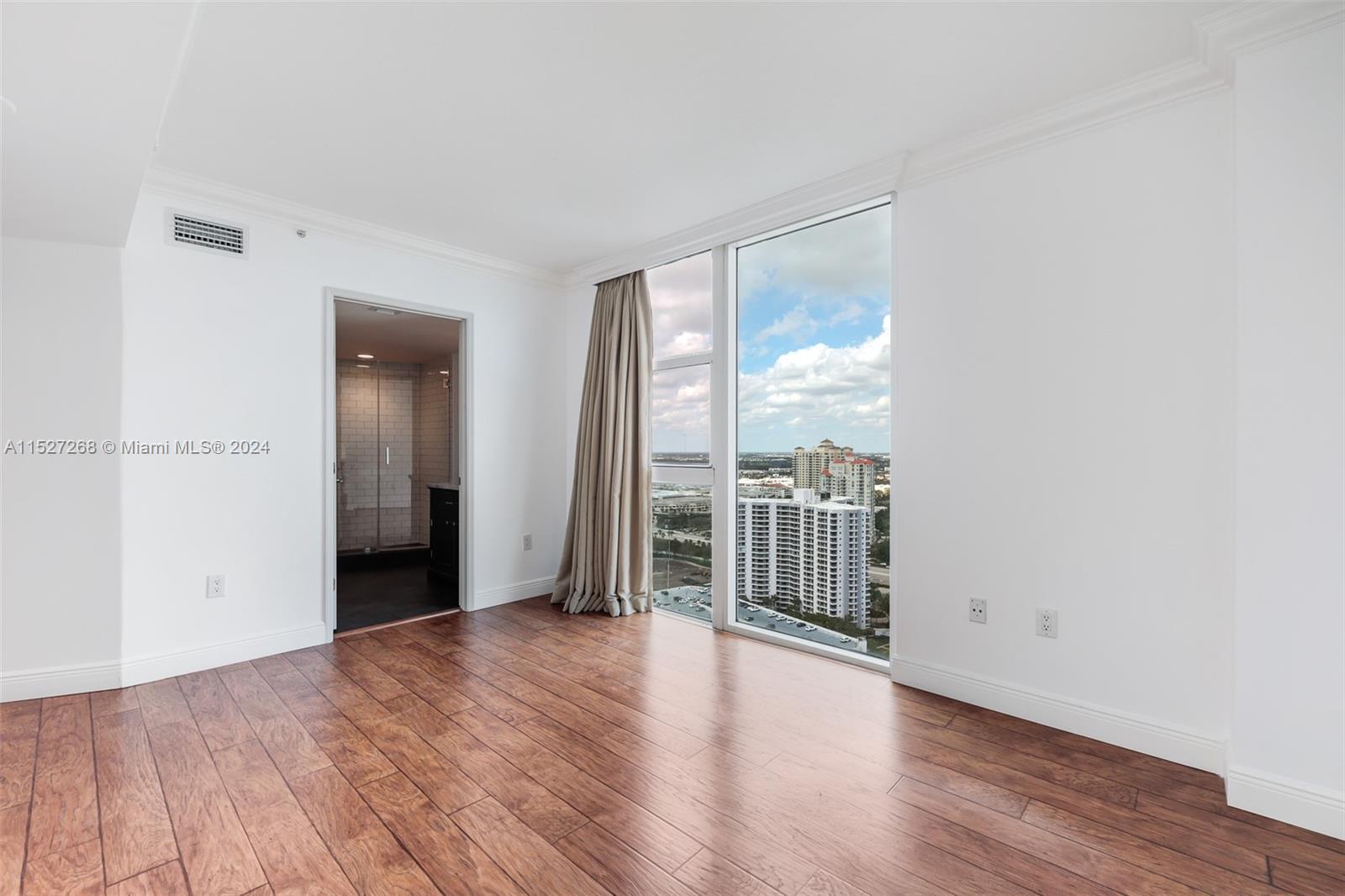 3370 NE 190th St 3015, Miami, Florida 33180, 3 Bedrooms Bedrooms, ,3 BathroomsBathrooms,Residentiallease,For Rent,3370 NE 190th St 3015,A11527268