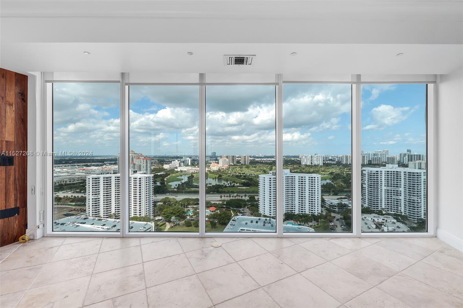 3370 NE 190th St 3015, Miami, Florida 33180, 3 Bedrooms Bedrooms, ,3 BathroomsBathrooms,Residentiallease,For Rent,3370 NE 190th St 3015,A11527268