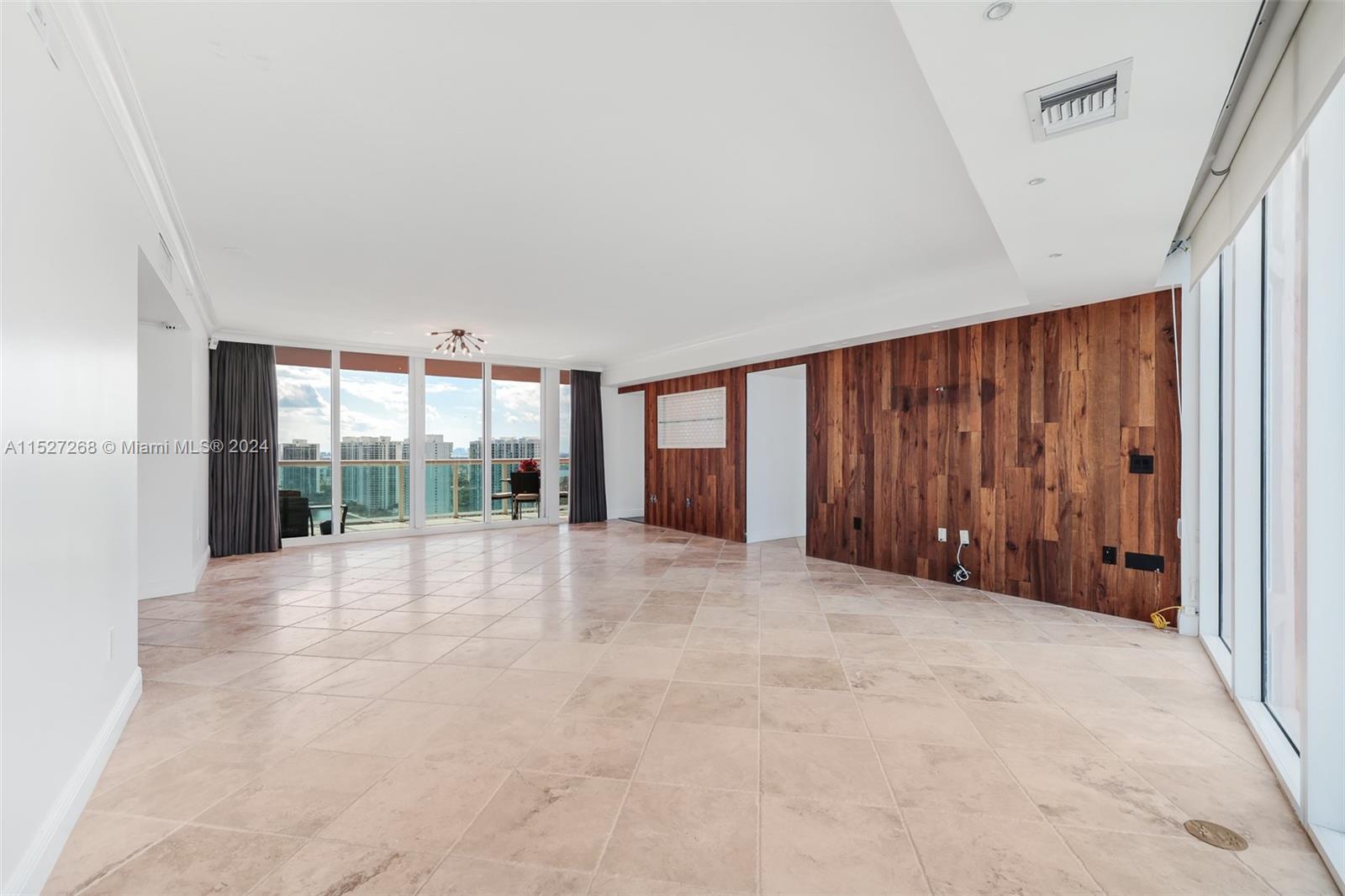 3370 NE 190th St 3015, Miami, Florida 33180, 3 Bedrooms Bedrooms, ,3 BathroomsBathrooms,Residentiallease,For Rent,3370 NE 190th St 3015,A11527268