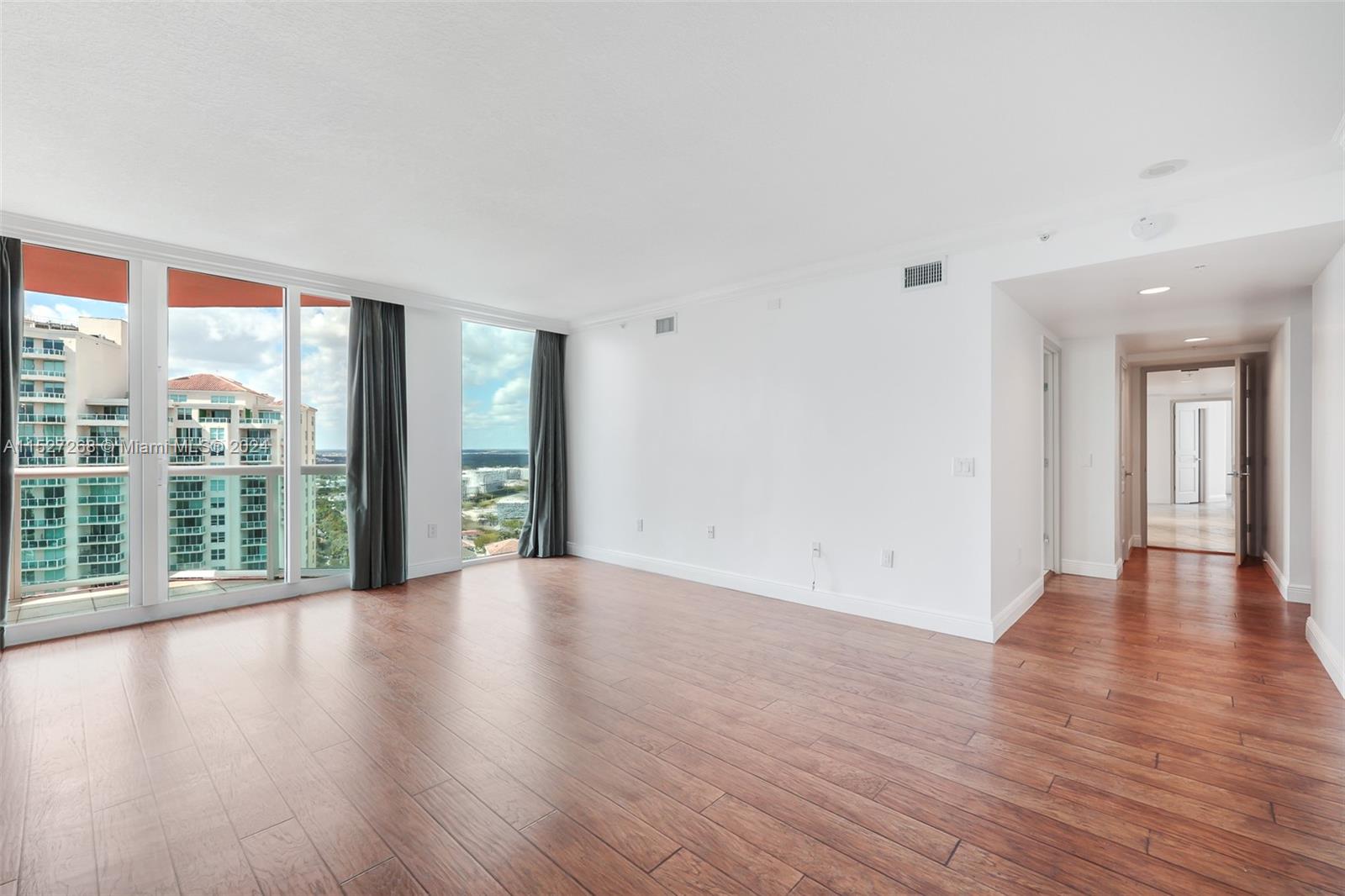 3370 NE 190th St 3015, Miami, Florida 33180, 3 Bedrooms Bedrooms, ,3 BathroomsBathrooms,Residentiallease,For Rent,3370 NE 190th St 3015,A11527268