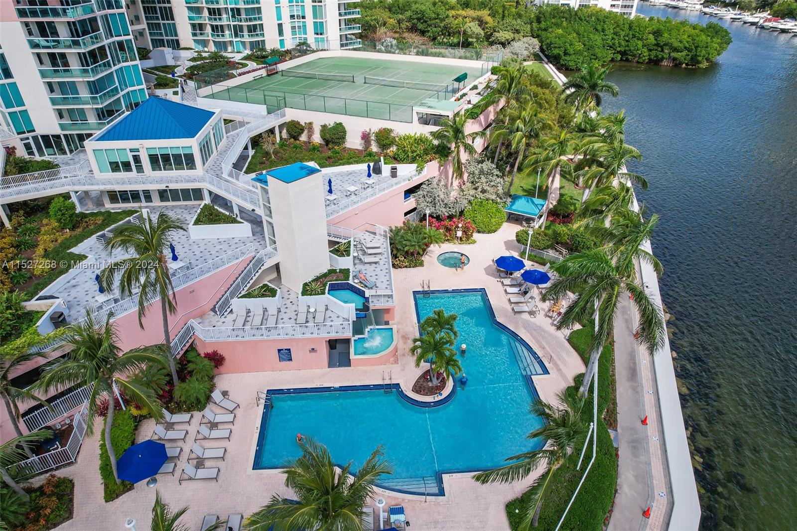 3370 NE 190th St 3015, Miami, Florida 33180, 3 Bedrooms Bedrooms, ,3 BathroomsBathrooms,Residentiallease,For Rent,3370 NE 190th St 3015,A11527268