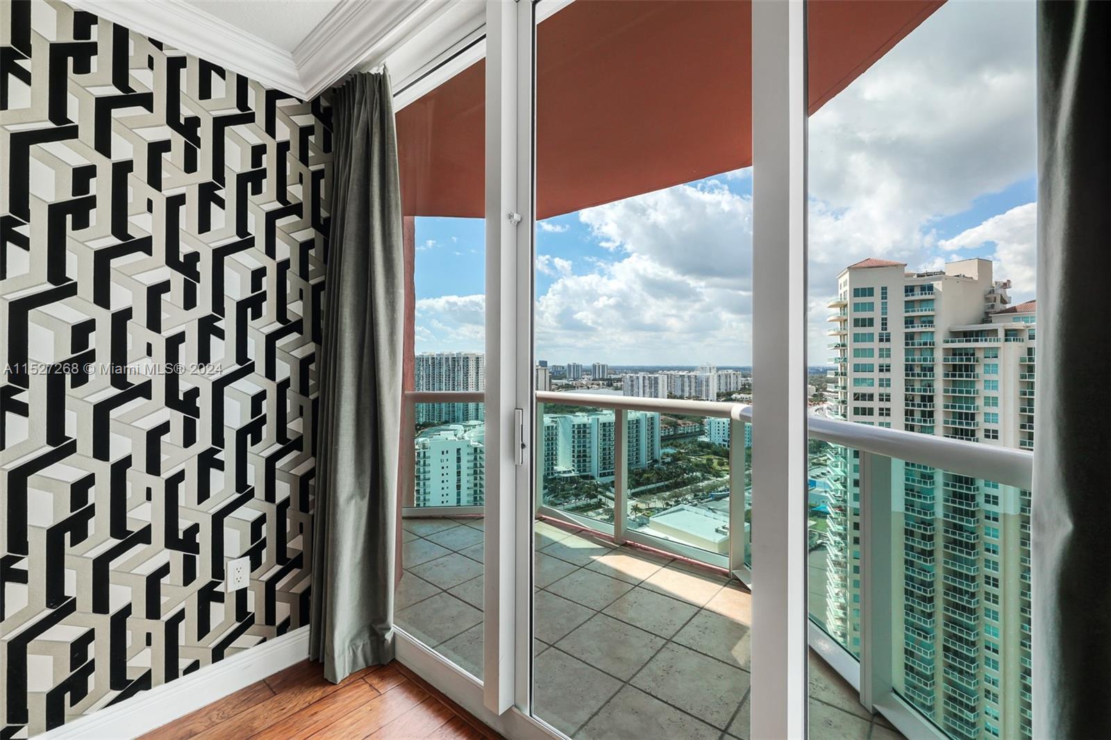 3370 NE 190th St 3015, Miami, Florida 33180, 3 Bedrooms Bedrooms, ,3 BathroomsBathrooms,Residentiallease,For Rent,3370 NE 190th St 3015,A11527268