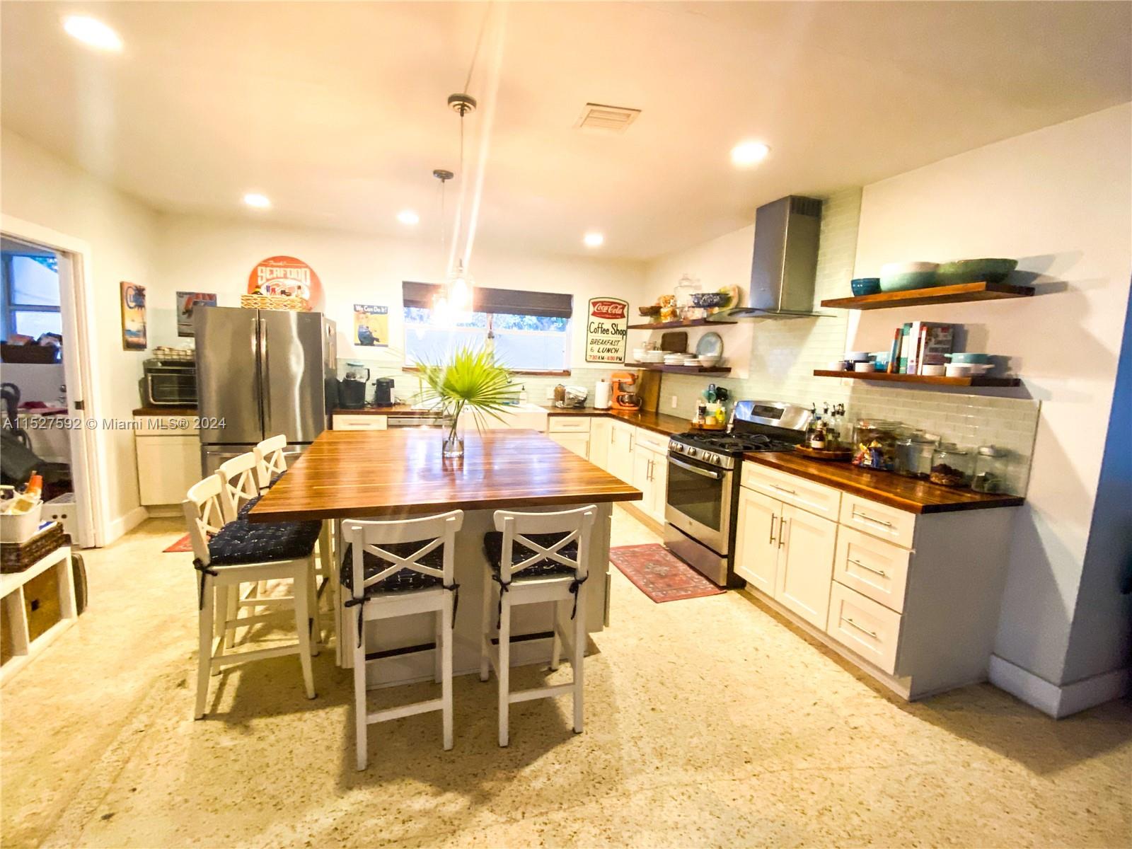 3485 Meridian Ave, Miami Beach, FL, 33140 United States, 4 Bedrooms Bedrooms, ,3 BathroomsBathrooms,Residential,For Sale,Meridian Ave,A11527592