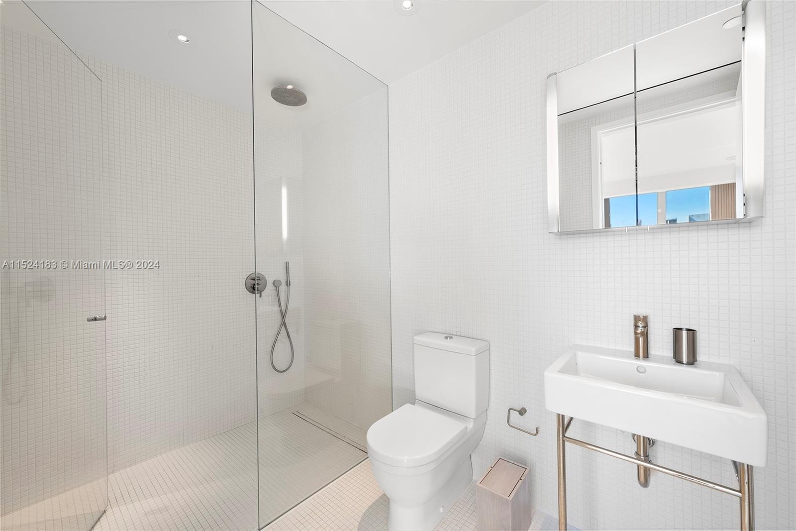 Second Full Bathroom