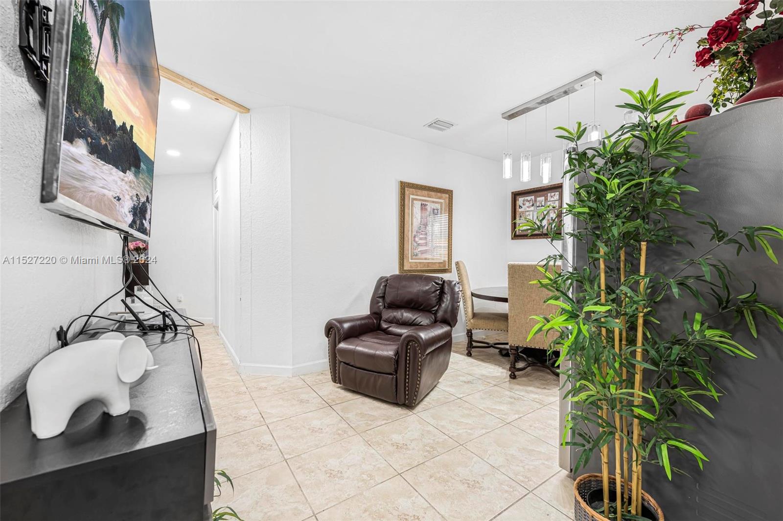 2409 NE 4th St, Homestead, Florida 33033, 4 Bedrooms Bedrooms, ,2 BathroomsBathrooms,Residential,For Sale,2409 NE 4th St,A11527220