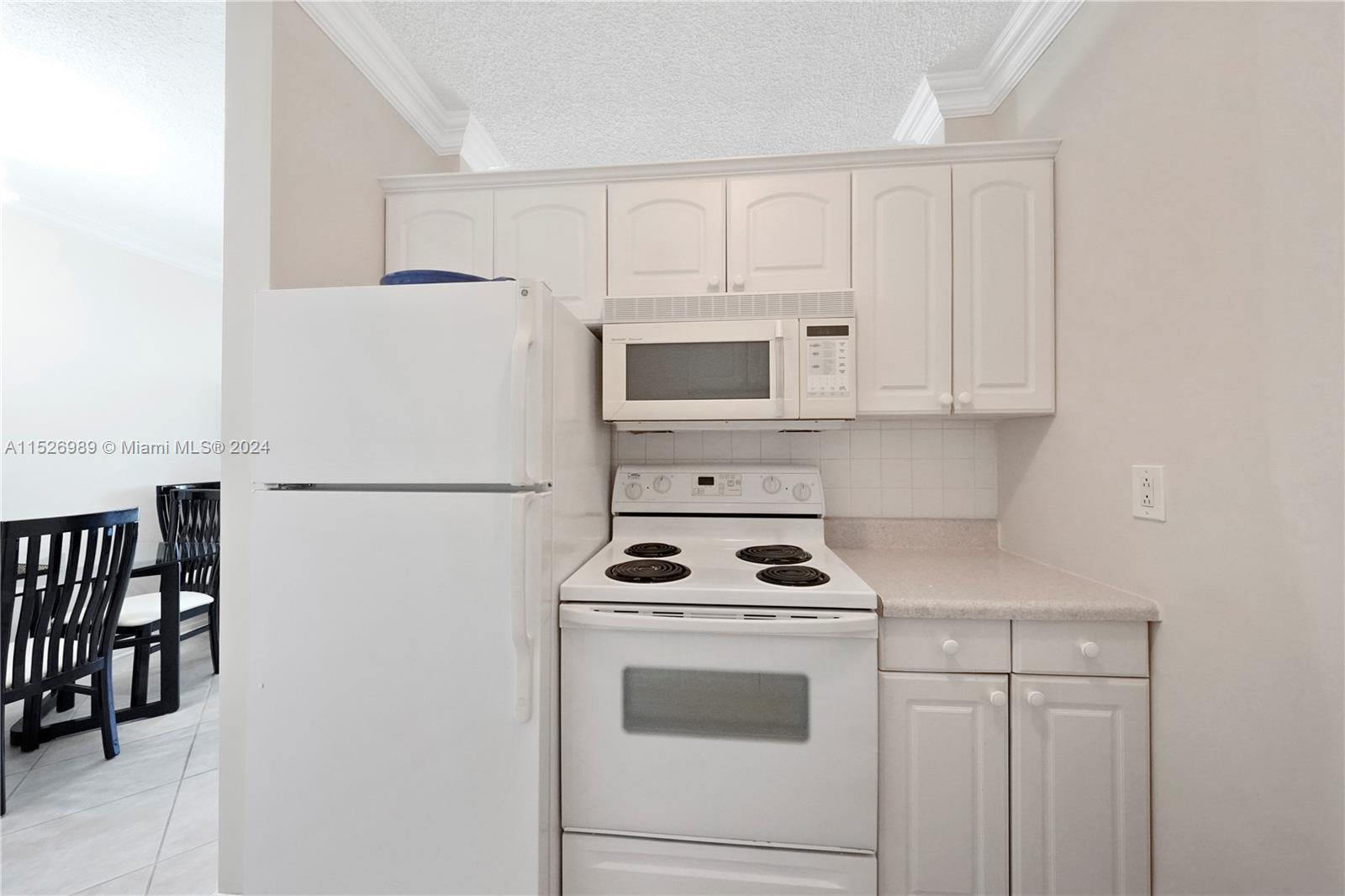 3 PIECE APPLIANCES & INSTA HOT WATER HEATER