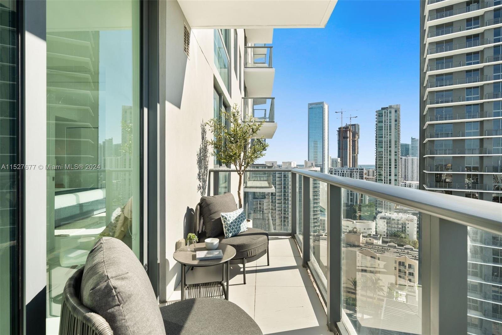 501 NE 31st St 2209, Miami, Florida 33137, 2 Bedrooms Bedrooms, ,2 BathroomsBathrooms,Residentiallease,For Rent,501 NE 31st St 2209,A11527677