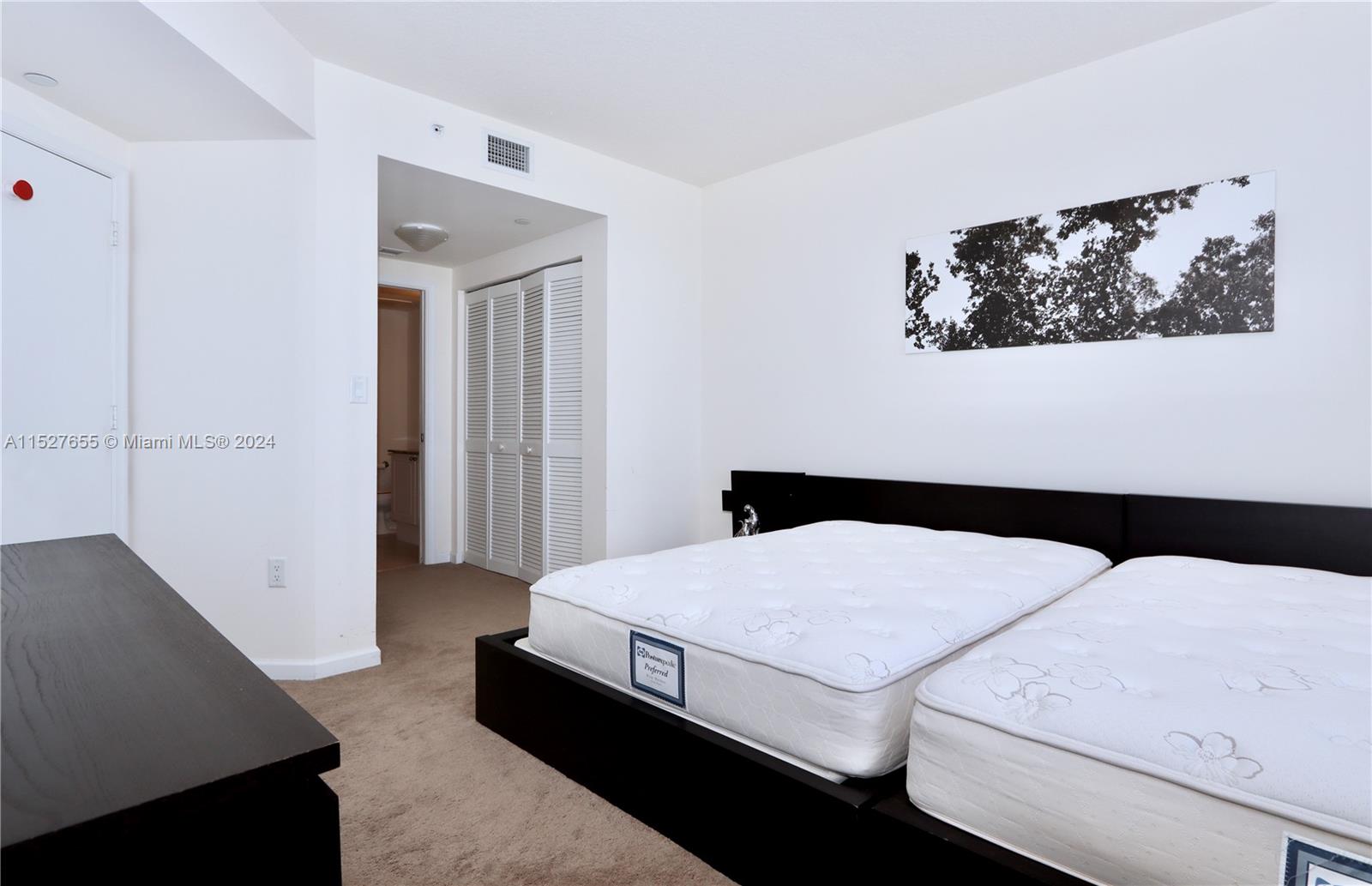 19501 W Country Club Dr 2510, Aventura, Florida 33180, 2 Bedrooms Bedrooms, ,2 BathroomsBathrooms,Residentiallease,For Rent,19501 W Country Club Dr 2510,A11527655