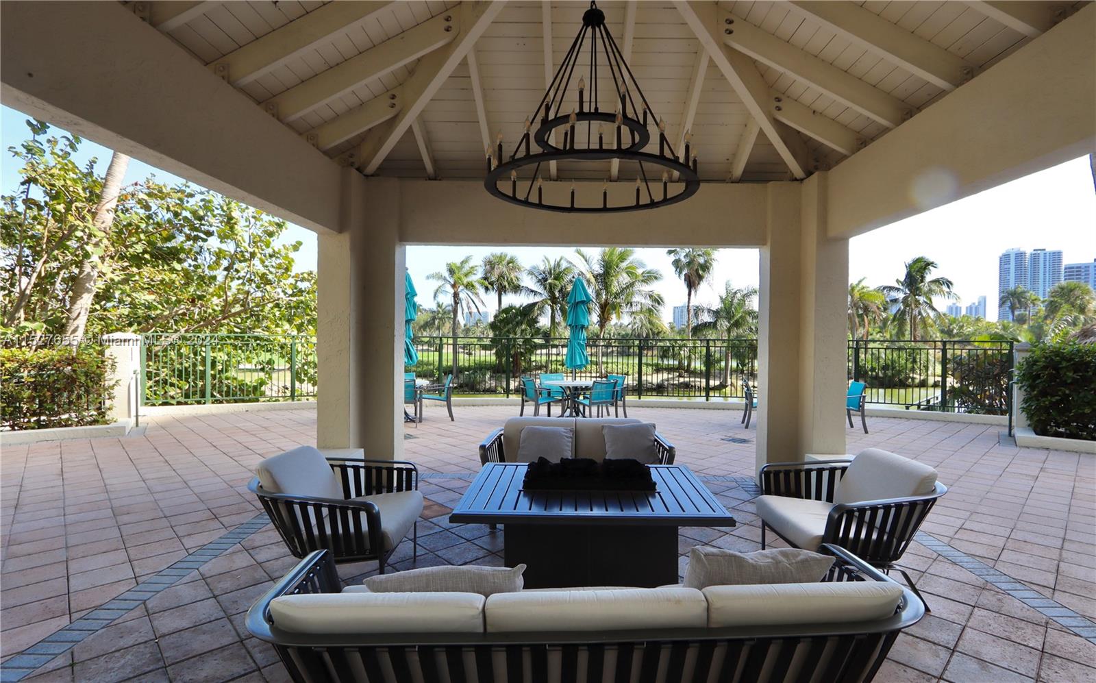 19501 W Country Club Dr 2510, Aventura, Florida 33180, 2 Bedrooms Bedrooms, ,2 BathroomsBathrooms,Residentiallease,For Rent,19501 W Country Club Dr 2510,A11527655