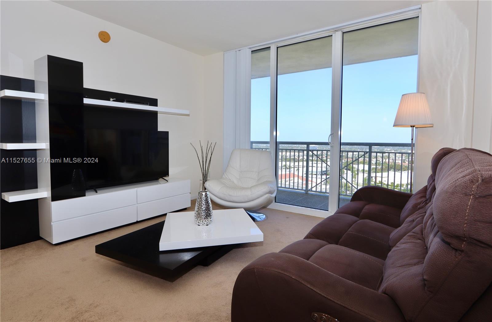 19501 W Country Club Dr 2510, Aventura, Florida 33180, 2 Bedrooms Bedrooms, ,2 BathroomsBathrooms,Residentiallease,For Rent,19501 W Country Club Dr 2510,A11527655