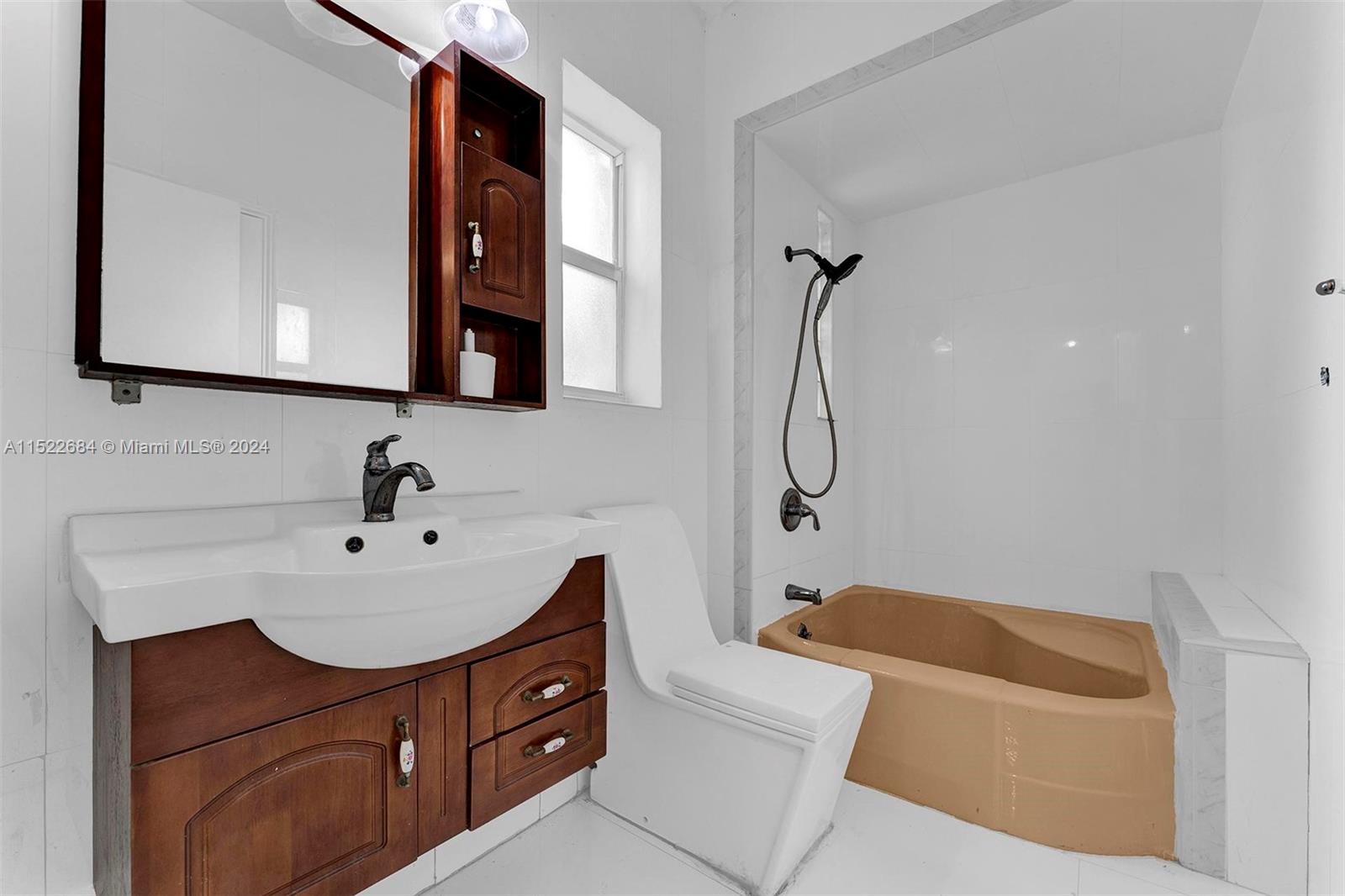 420 NE 55th Ter, Miami, Florida 33137, 4 Bedrooms Bedrooms, ,3 BathroomsBathrooms,Residential,For Sale,420 NE 55th Ter,A11522684