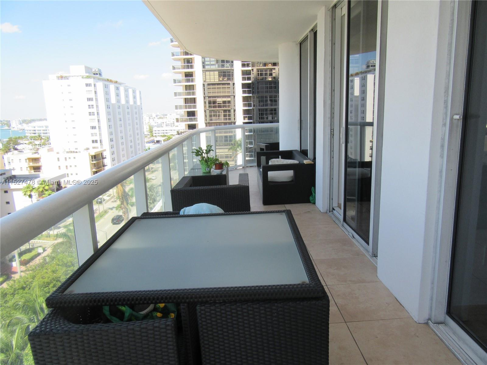 6365 Collins Ave 1008, Miami Beach, Florida 33141, 2 Bedrooms Bedrooms, ,2 BathroomsBathrooms,Residentiallease,For Rent,6365 Collins Ave 1008,A11527478
