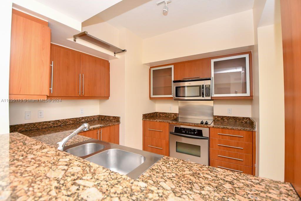 888 S Douglas Rd 909, Coral Gables, Florida 33134, 3 Bedrooms Bedrooms, ,2 BathroomsBathrooms,Residentiallease,For Rent,888 S Douglas Rd 909,A11526176