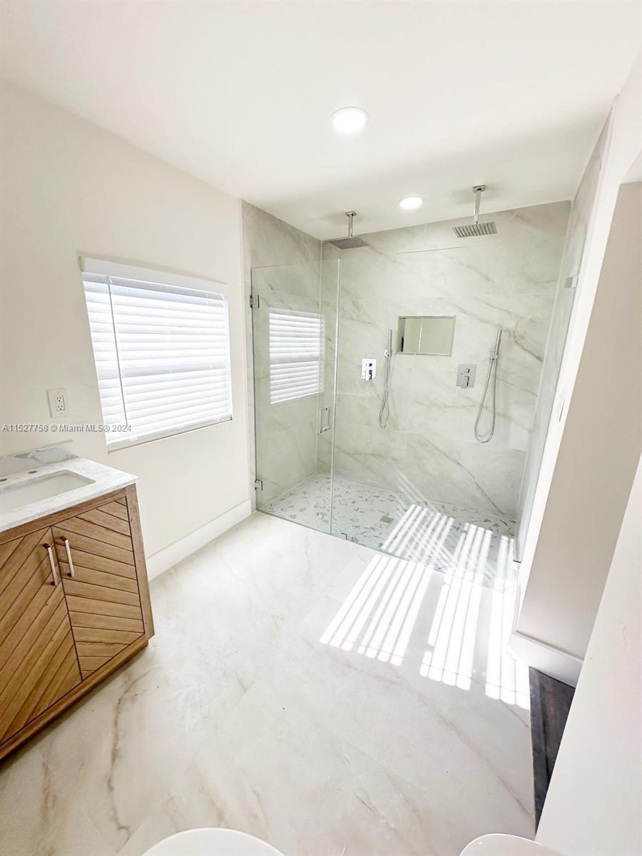 3754 SW 27th Ln 0, Miami, Florida 33134, 2 Bedrooms Bedrooms, ,2 BathroomsBathrooms,Residentiallease,For Rent,3754 SW 27th Ln 0,A11527758