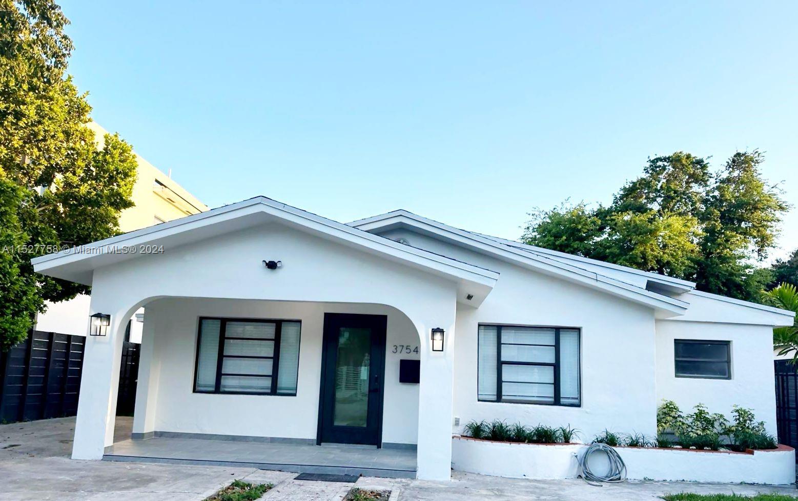3754 SW 27th Ln 0, Miami, Florida 33134, 2 Bedrooms Bedrooms, ,2 BathroomsBathrooms,Residentiallease,For Rent,3754 SW 27th Ln 0,A11527758