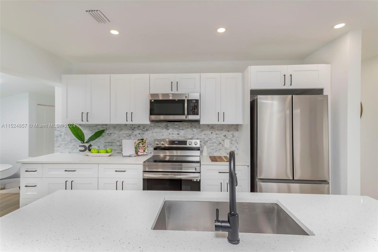 1307 16th St, Fort Lauderdale, FL, 33311 United States, 3 Bedrooms Bedrooms, ,2 BathroomsBathrooms,Residential,For Sale,16th St,A11524857