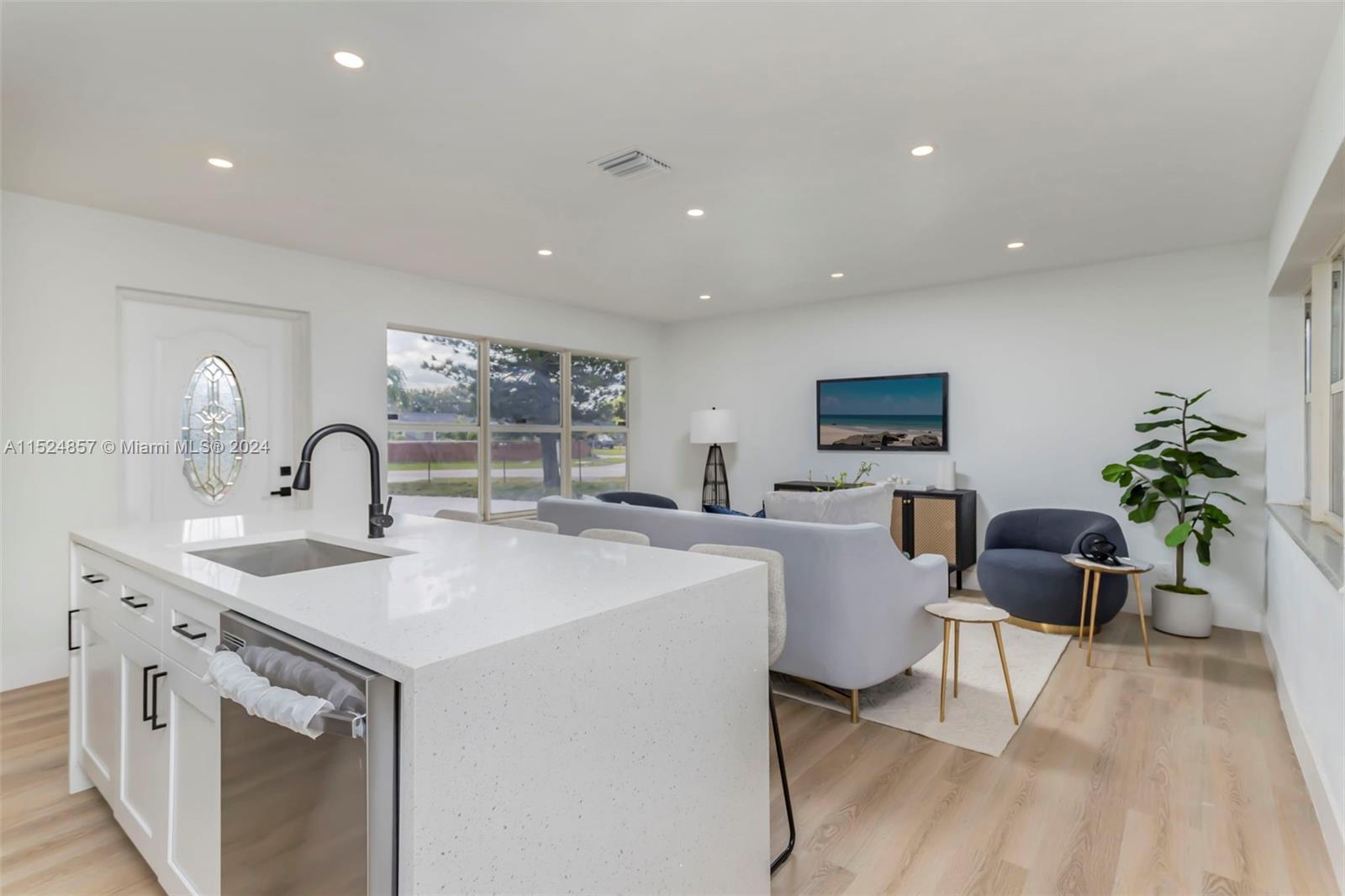 1307 16th St, Fort Lauderdale, FL, 33311 United States, 3 Bedrooms Bedrooms, ,2 BathroomsBathrooms,Residential,For Sale,16th St,A11524857