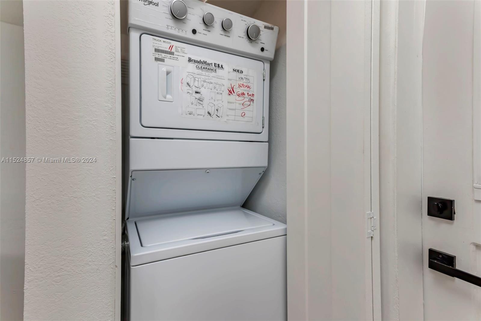 1307 16th St, Fort Lauderdale, FL, 33311 United States, 3 Bedrooms Bedrooms, ,2 BathroomsBathrooms,Residential,For Sale,16th St,A11524857