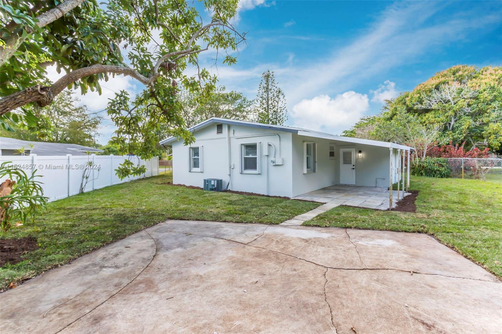 1307 16th St, Fort Lauderdale, FL, 33311 United States, 3 Bedrooms Bedrooms, ,2 BathroomsBathrooms,Residential,For Sale,16th St,A11524857