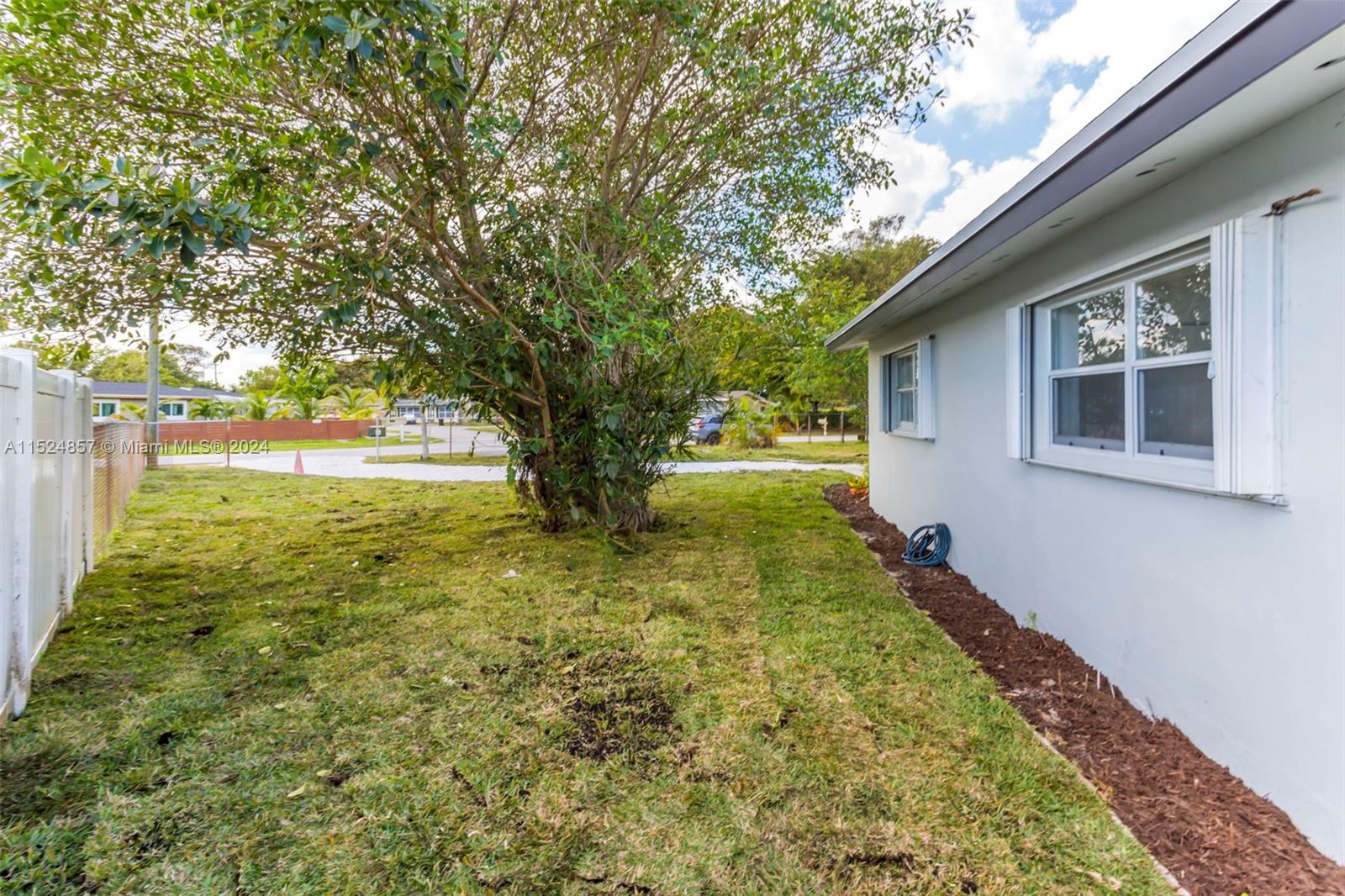 1307 16th St, Fort Lauderdale, FL, 33311 United States, 3 Bedrooms Bedrooms, ,2 BathroomsBathrooms,Residential,For Sale,16th St,A11524857