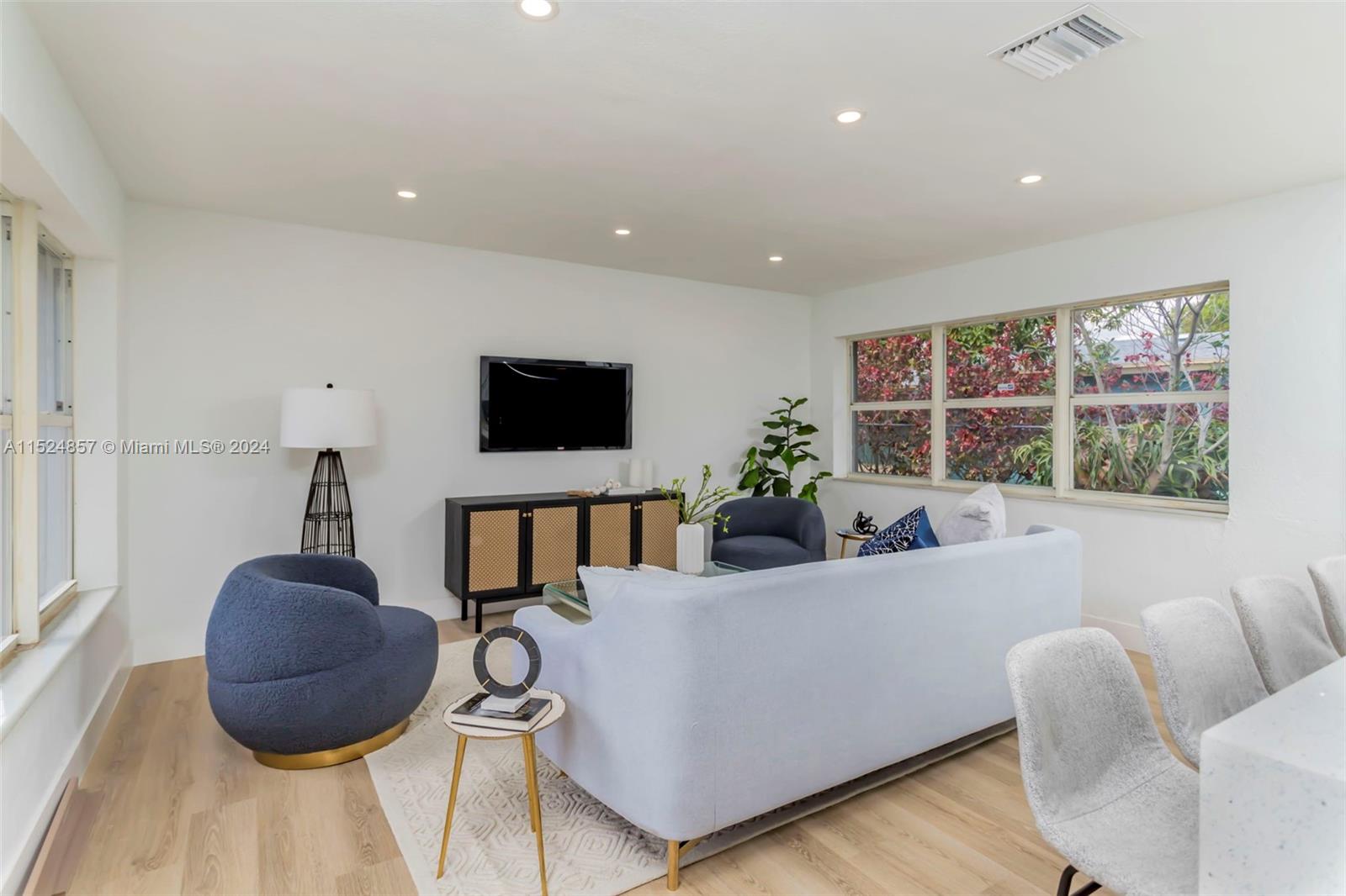 1307 16th St, Fort Lauderdale, FL, 33311 United States, 3 Bedrooms Bedrooms, ,2 BathroomsBathrooms,Residential,For Sale,16th St,A11524857