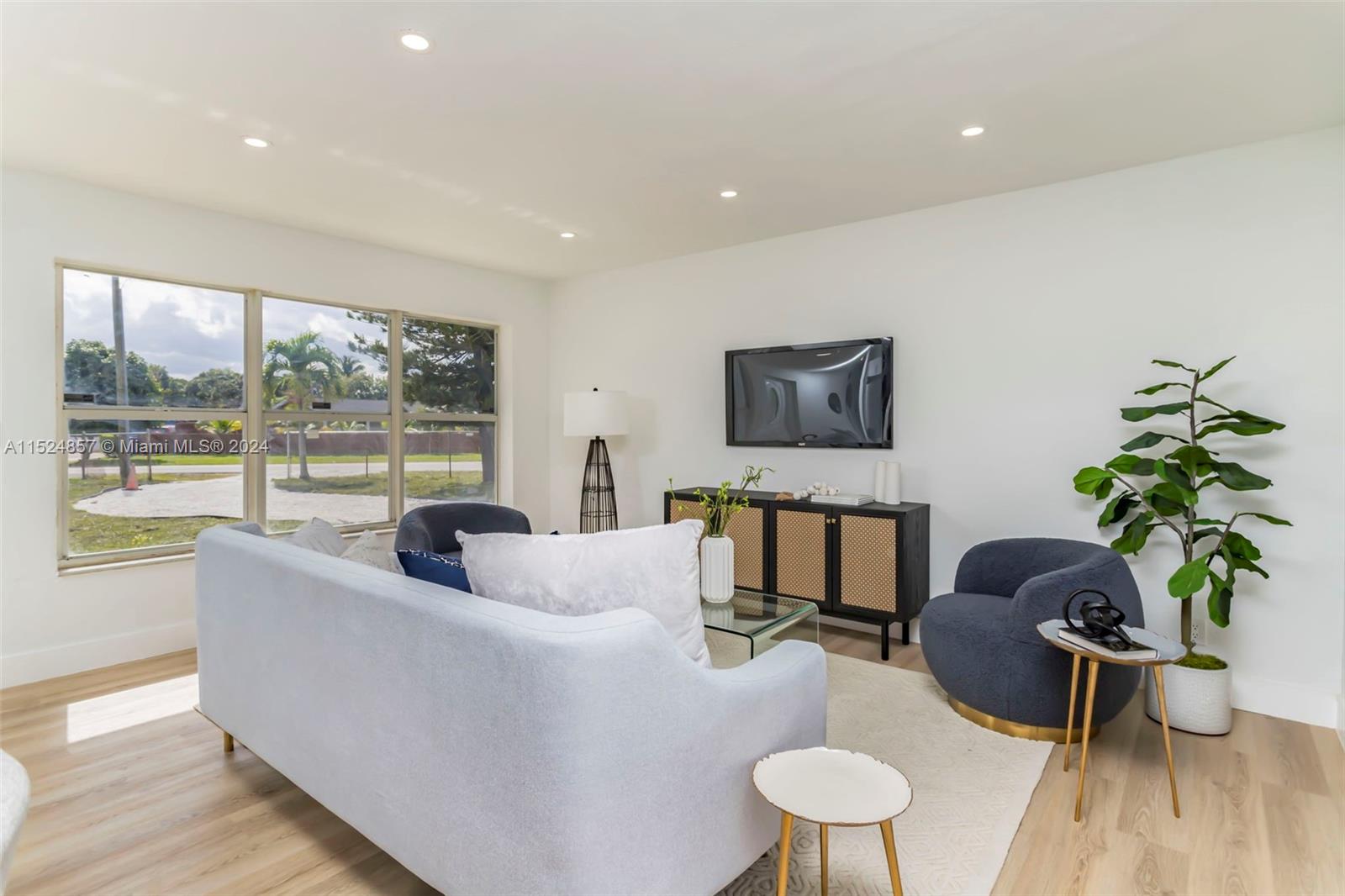 1307 16th St, Fort Lauderdale, FL, 33311 United States, 3 Bedrooms Bedrooms, ,2 BathroomsBathrooms,Residential,For Sale,16th St,A11524857