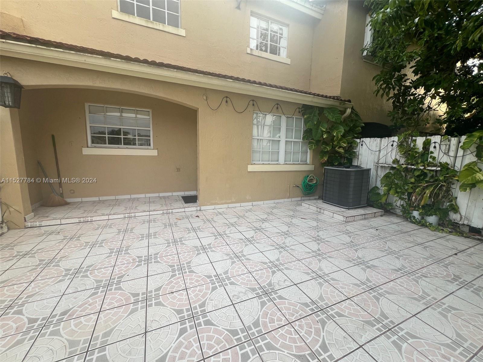 15835 SW 68th Ter, Miami, Florida 33193, 3 Bedrooms Bedrooms, ,2 BathroomsBathrooms,Residential,For Sale,15835 SW 68th Ter,A11527784