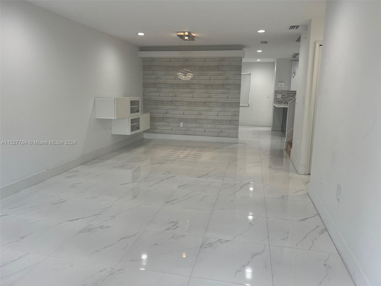 15835 SW 68th Ter, Miami, Florida 33193, 3 Bedrooms Bedrooms, ,2 BathroomsBathrooms,Residential,For Sale,15835 SW 68th Ter,A11527784