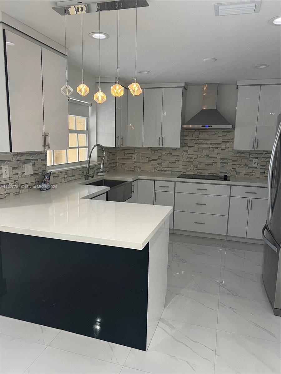 15835 SW 68th Ter, Miami, Florida 33193, 3 Bedrooms Bedrooms, ,2 BathroomsBathrooms,Residential,For Sale,15835 SW 68th Ter,A11527784