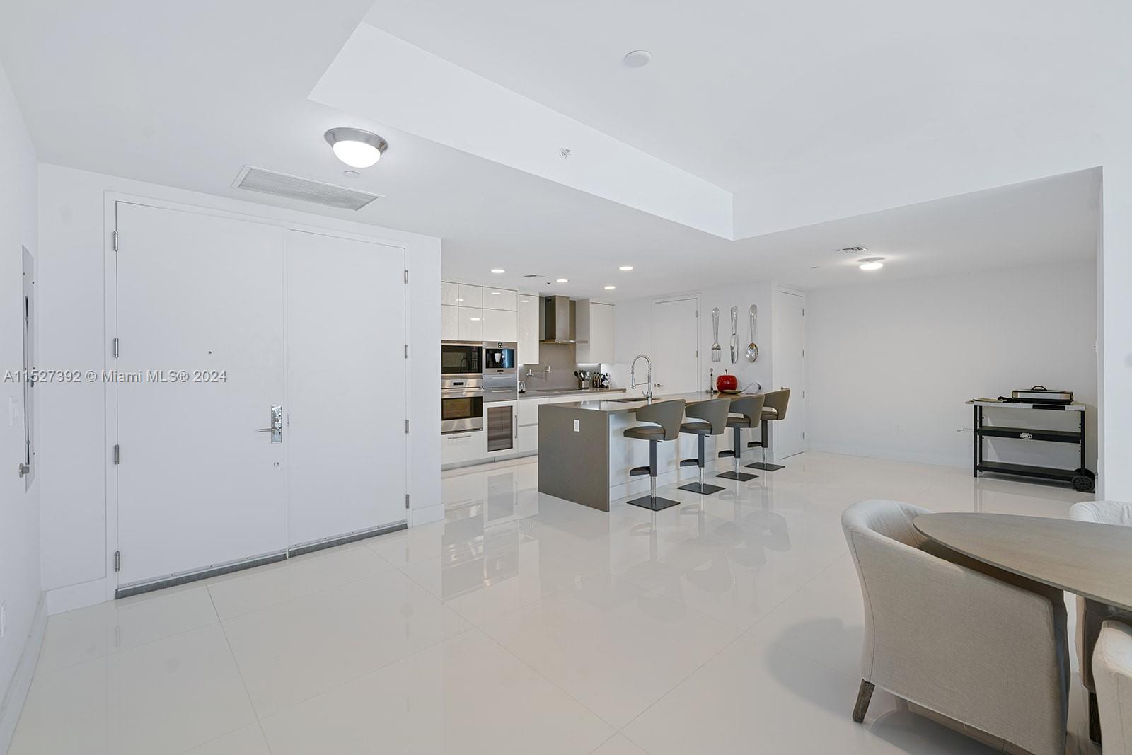 17475 Collins Ave, Sunny Isles Beach, FL, 33160 United States, 2 Bedrooms Bedrooms, ,2 BathroomsBathrooms,Residential,For Sale,Collins Ave,A11527392