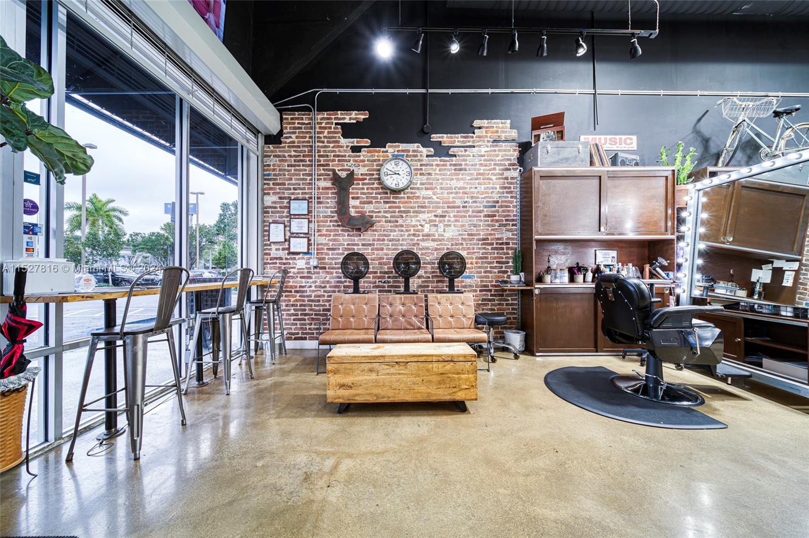 Full-Service Beauty Salon For Sale off of US1, Pinecrest, Florida 33156, ,Businessopportunity,For Sale,Full-Service Beauty Salon For Sale off of US1,A11527816
