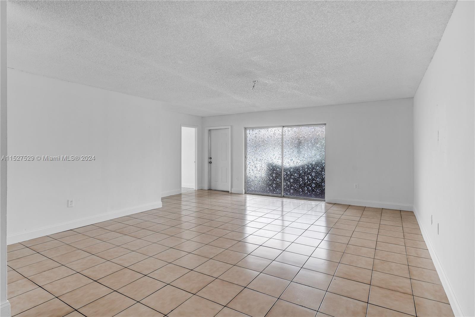 15430 SW 81st Cir Ln 89, Miami, Florida 33193, 3 Bedrooms Bedrooms, ,2 BathroomsBathrooms,Residential,For Sale,15430 SW 81st Cir Ln 89,A11527529