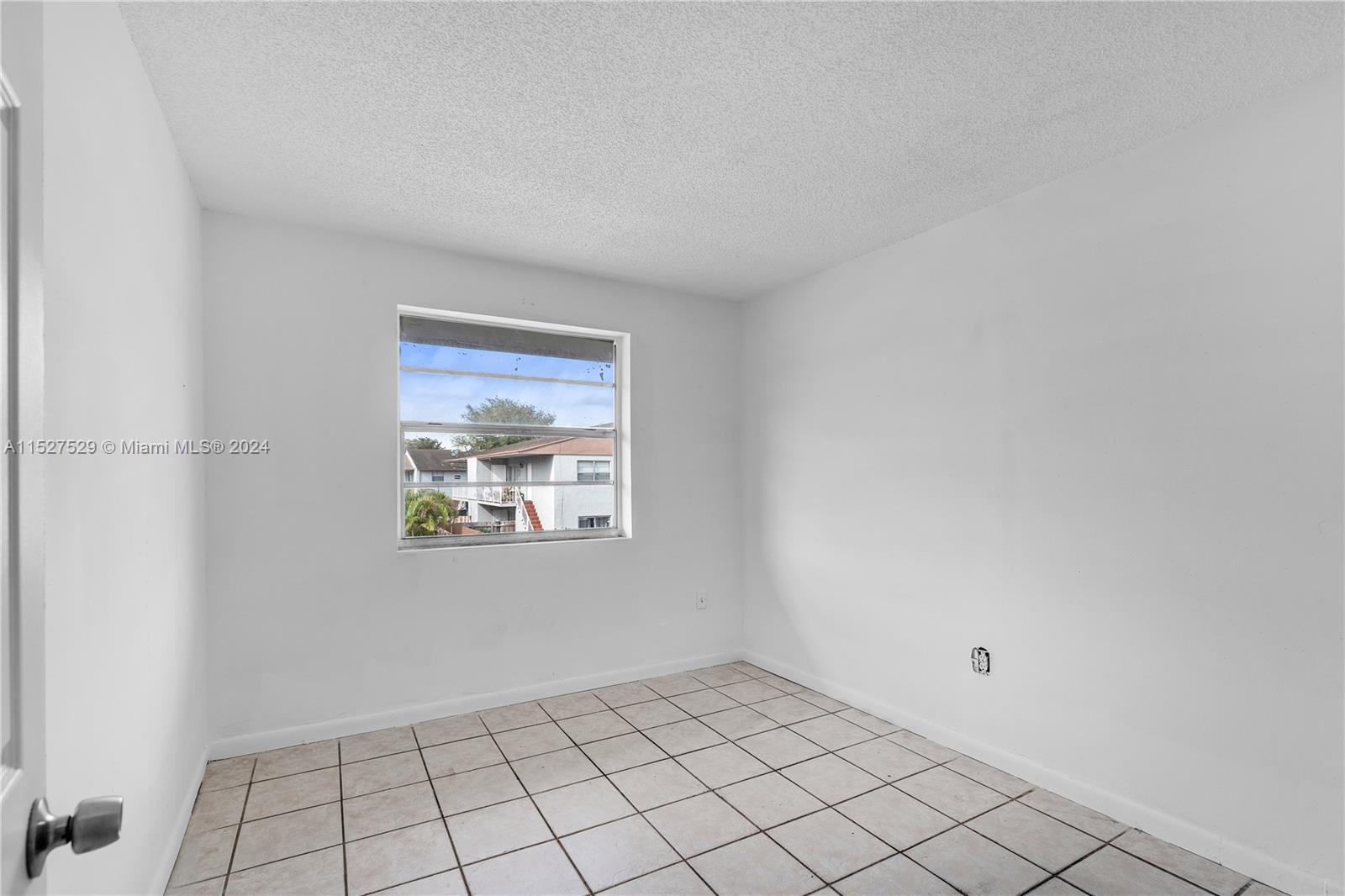15430 SW 81st Cir Ln 89, Miami, Florida 33193, 3 Bedrooms Bedrooms, ,2 BathroomsBathrooms,Residential,For Sale,15430 SW 81st Cir Ln 89,A11527529