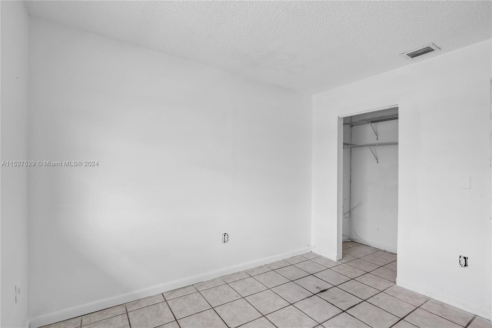 15430 SW 81st Cir Ln 89, Miami, Florida 33193, 3 Bedrooms Bedrooms, ,2 BathroomsBathrooms,Residential,For Sale,15430 SW 81st Cir Ln 89,A11527529