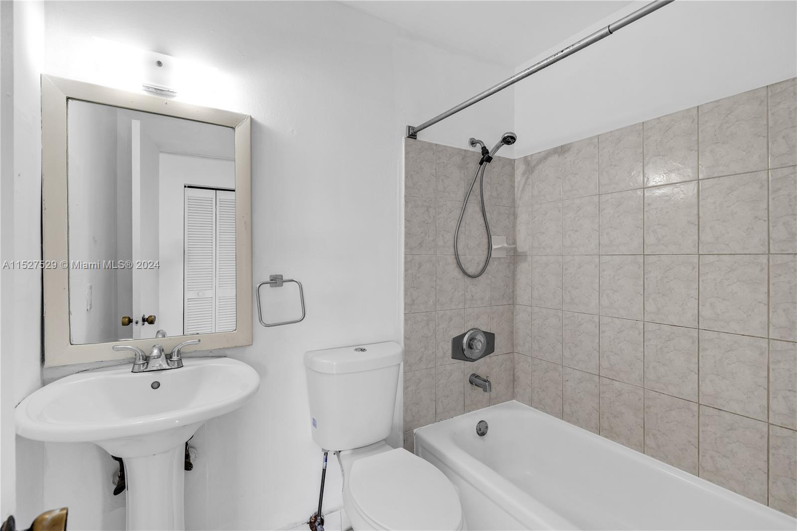 15430 SW 81st Cir Ln 89, Miami, Florida 33193, 3 Bedrooms Bedrooms, ,2 BathroomsBathrooms,Residential,For Sale,15430 SW 81st Cir Ln 89,A11527529