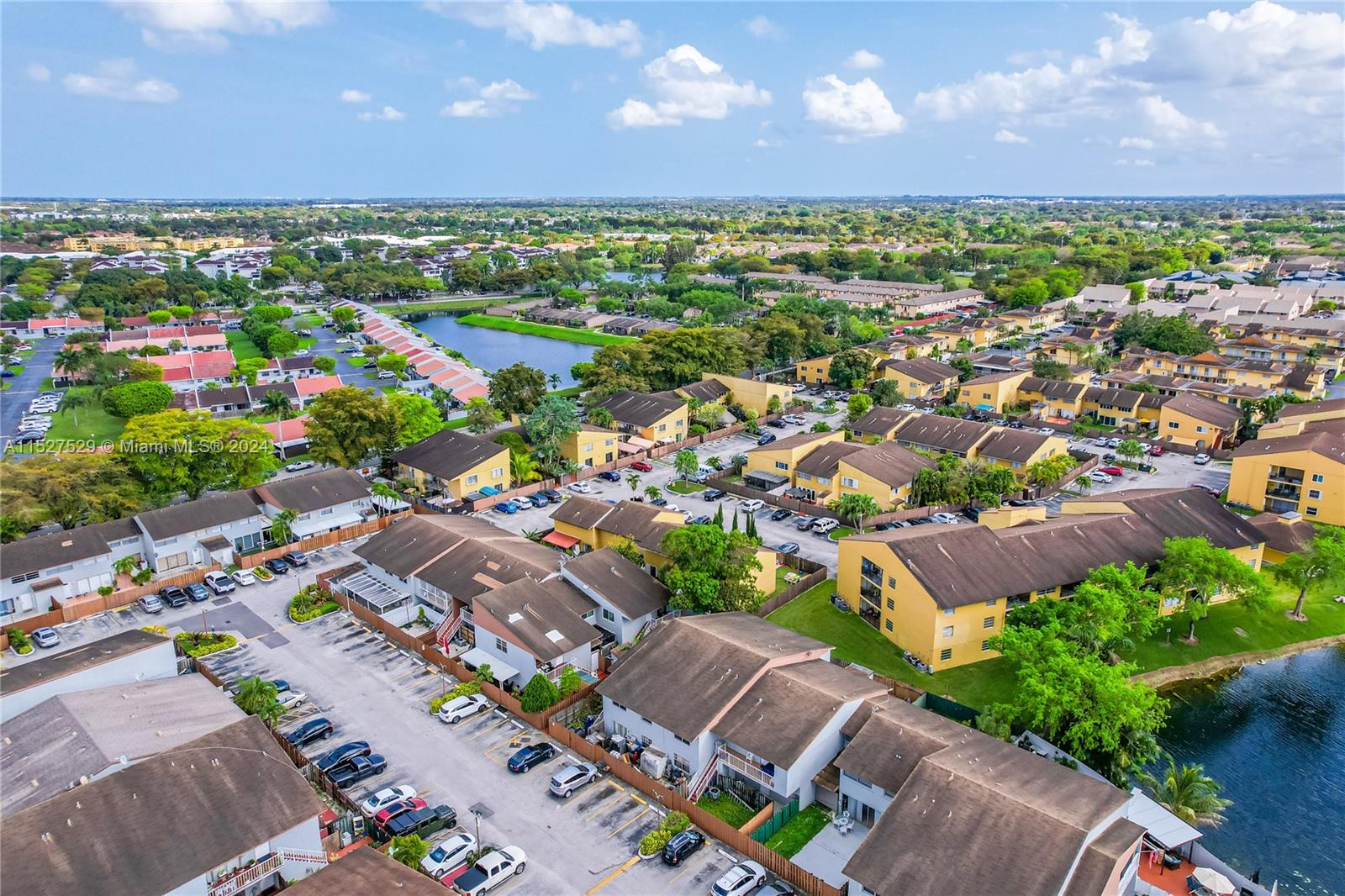 15430 SW 81st Cir Ln 89, Miami, Florida 33193, 3 Bedrooms Bedrooms, ,2 BathroomsBathrooms,Residential,For Sale,15430 SW 81st Cir Ln 89,A11527529