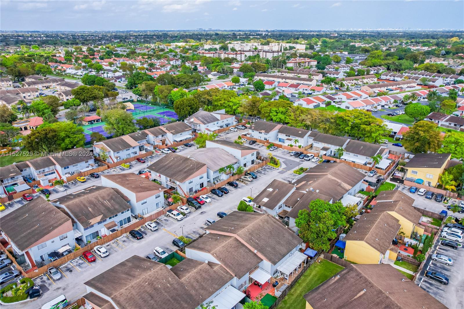 15430 SW 81st Cir Ln 89, Miami, Florida 33193, 3 Bedrooms Bedrooms, ,2 BathroomsBathrooms,Residential,For Sale,15430 SW 81st Cir Ln 89,A11527529