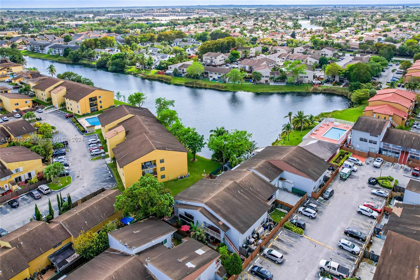 15430 SW 81st Cir Ln 89, Miami, Florida 33193, 3 Bedrooms Bedrooms, ,2 BathroomsBathrooms,Residential,For Sale,15430 SW 81st Cir Ln 89,A11527529