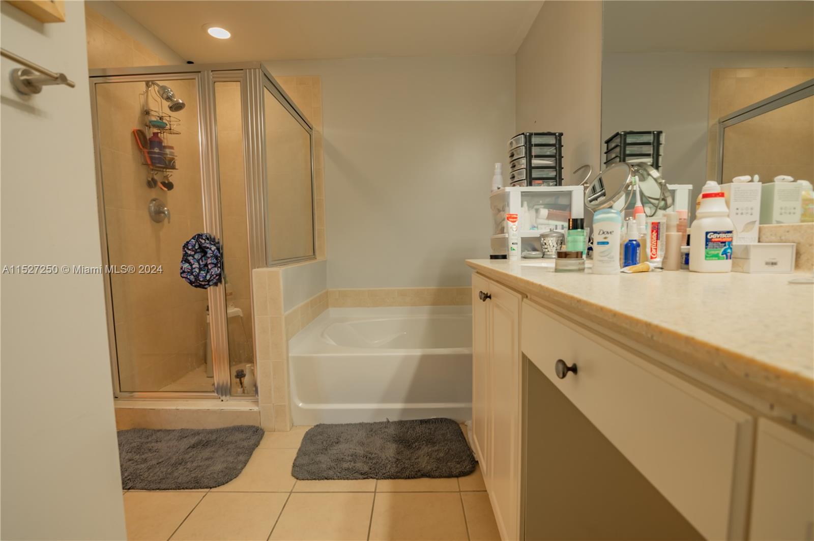 3340 190th St, Aventura, FL, 33180 United States, 2 Bedrooms Bedrooms, ,3 BathroomsBathrooms,Residential,For Sale,190th St,A11527250