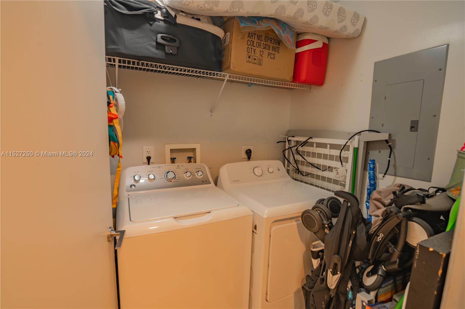 3340 190th St, Aventura, FL, 33180 United States, 2 Bedrooms Bedrooms, ,3 BathroomsBathrooms,Residential,For Sale,190th St,A11527250