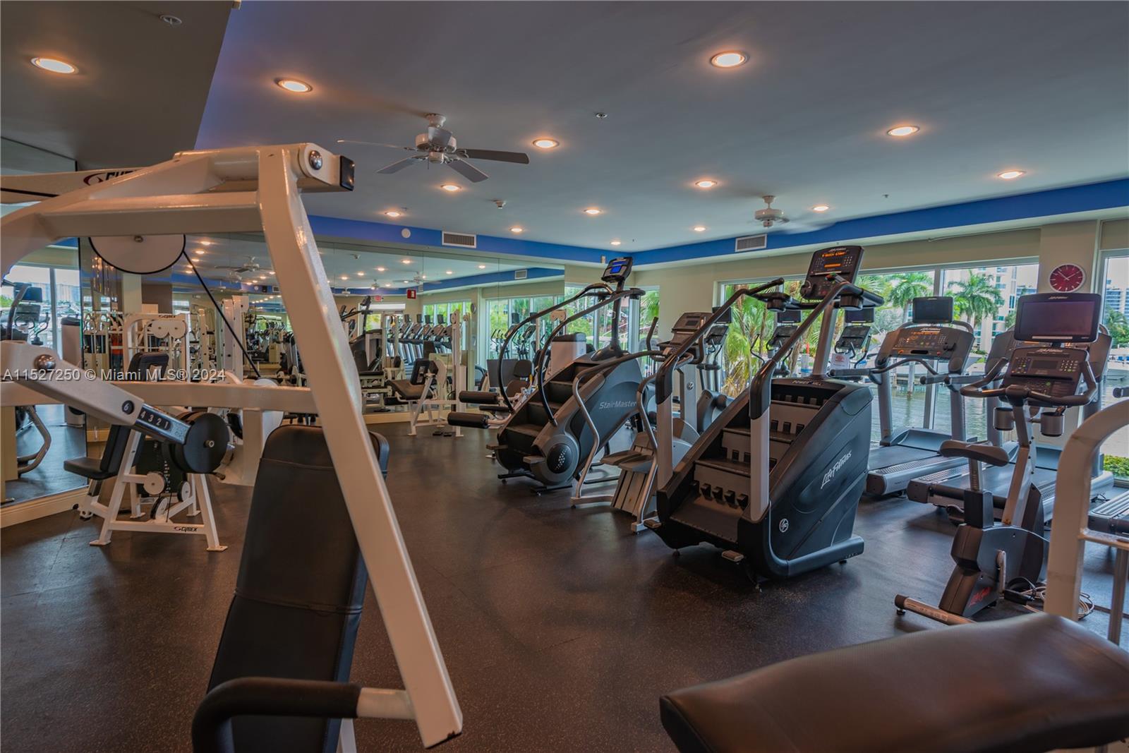 3340 190th St, Aventura, FL, 33180 United States, 2 Bedrooms Bedrooms, ,3 BathroomsBathrooms,Residential,For Sale,190th St,A11527250